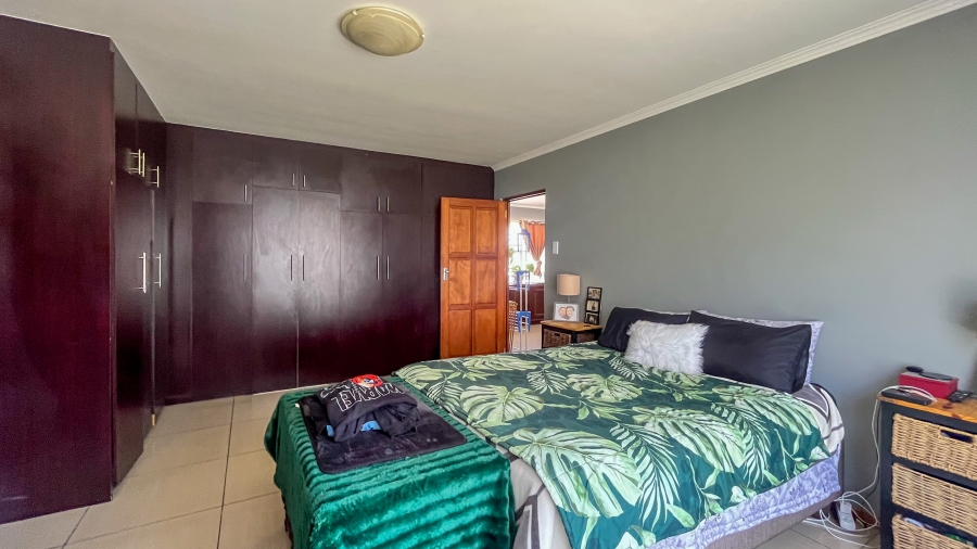 To Let 3 Bedroom Property for Rent in Country Club Western Cape